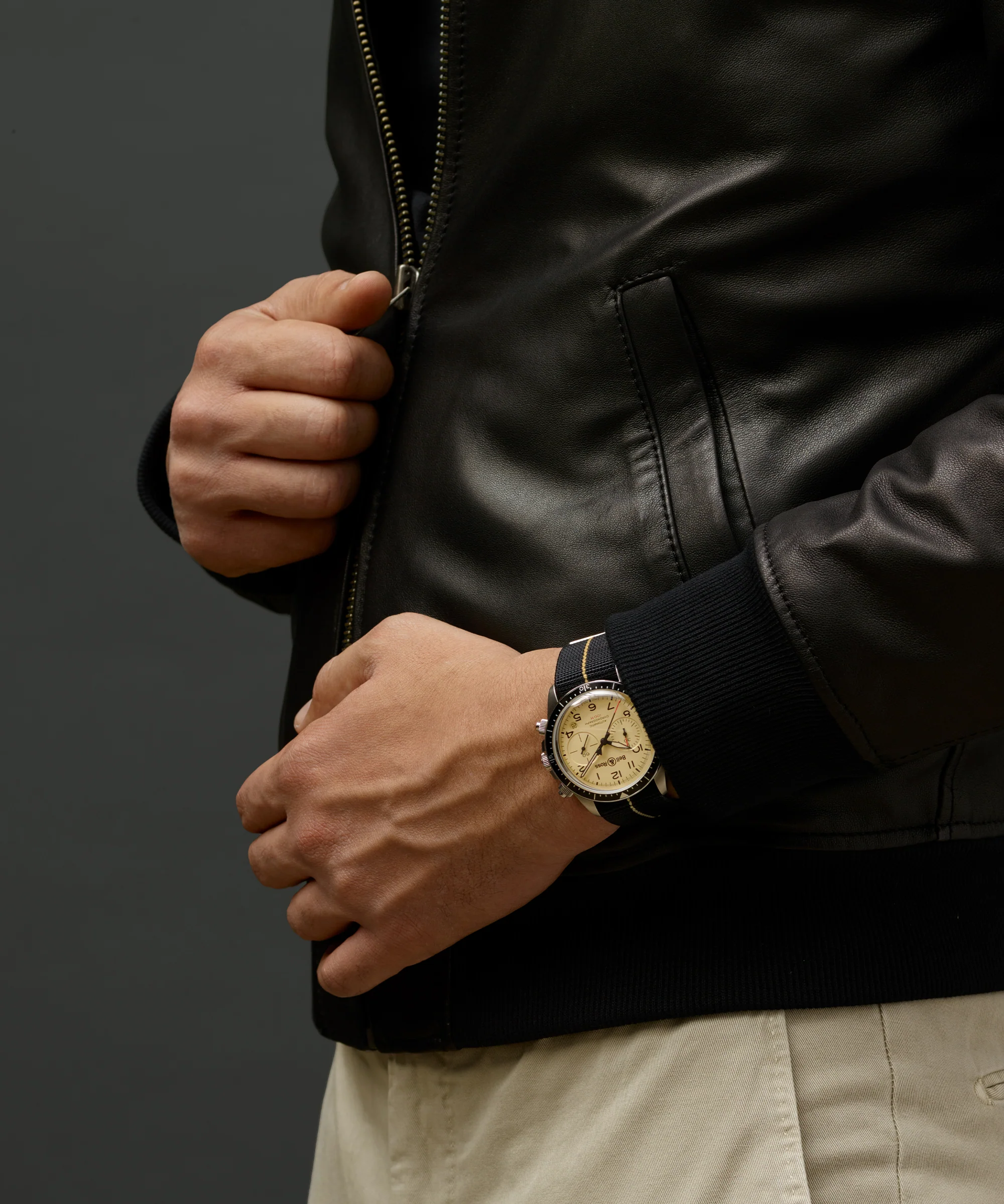 BR V2-94 military beige - Image 2